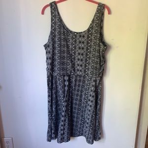 Faded Glory Black and White Summer Dress XXL(20)